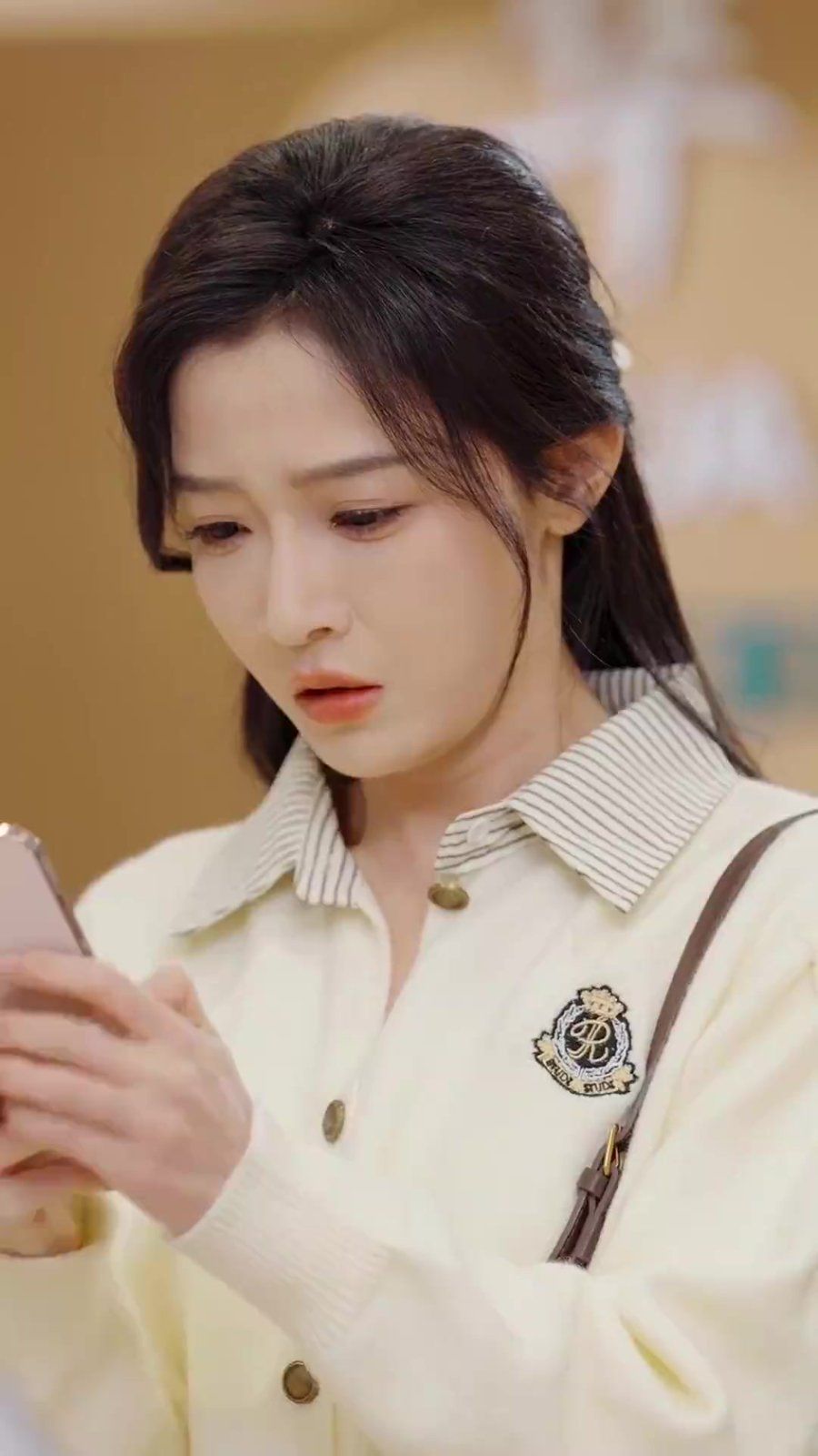 离婚后，陆总舔狗上身帮我提鞋（离婚后陆总舔狗上身帮我提鞋）海报剧照